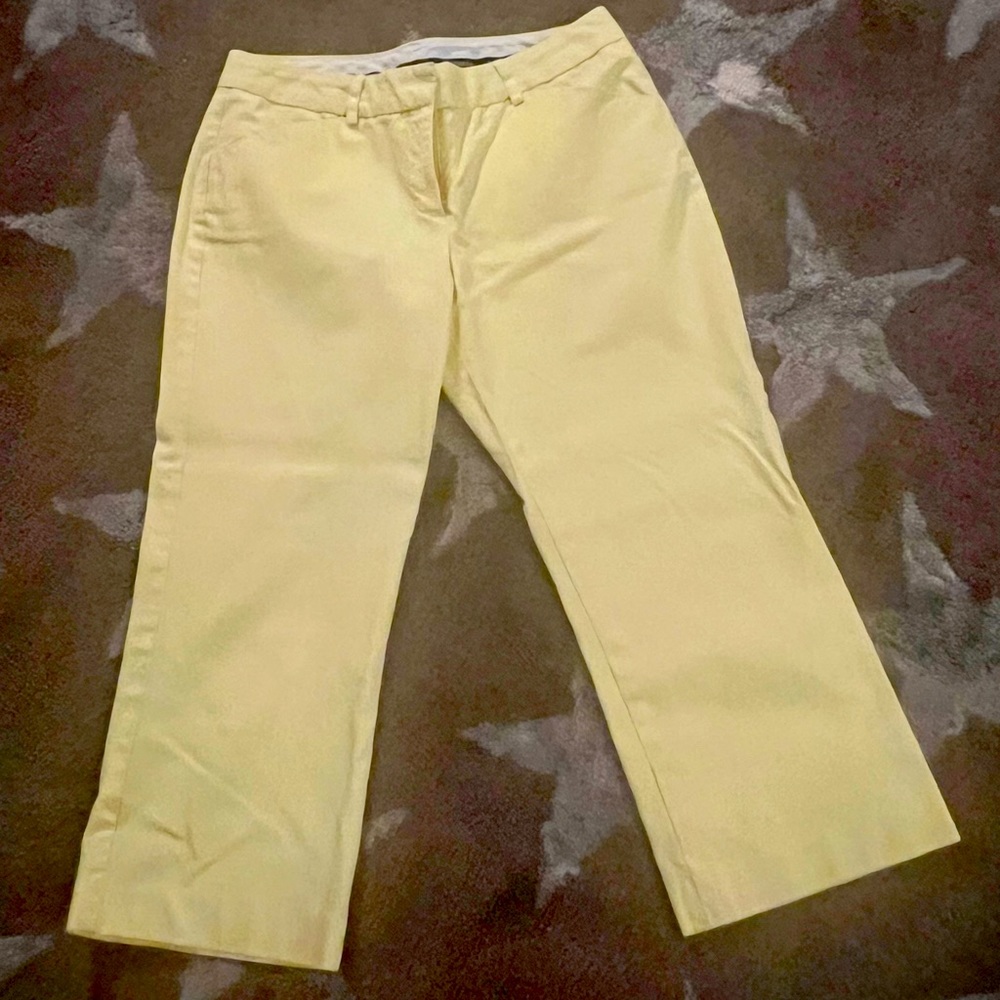 Express Editor Size 4 Yellow Capris